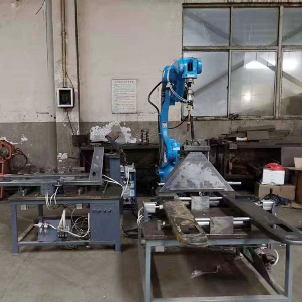 焊接机器人焊缝跟踪器的组成及工作原理